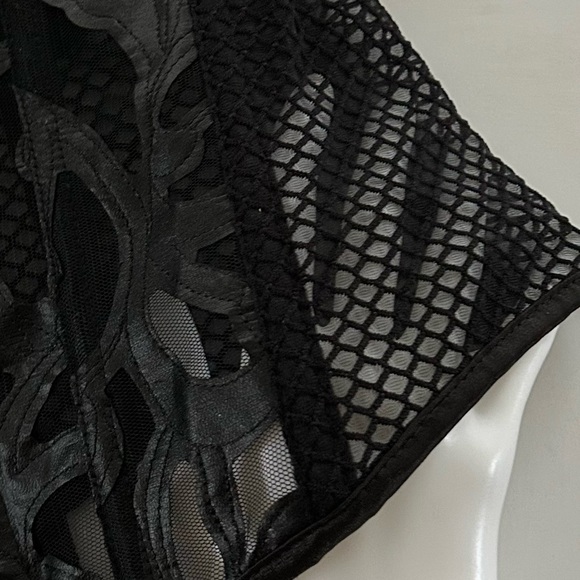 Mesh Corset Top With Leather Look Floral Applique, Black L NEW - Picture 6 of 9